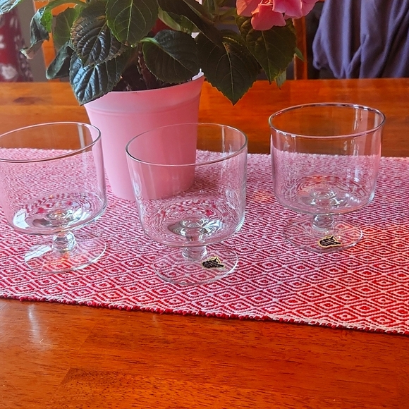 west virginia glass Dining Nwot 3 Mini Trifle Bowls Poshmark